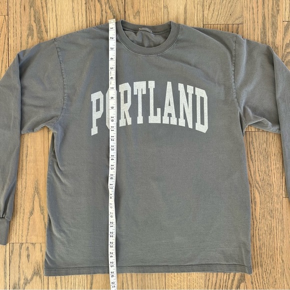 John Galt Portland Graphic Gray Long Sleeve Cotton Tee One Size Small/Medium - Picture 3 of 6